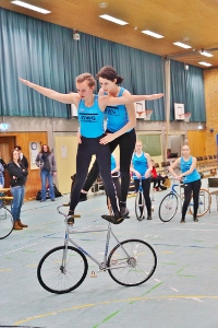 Mona Komnick Paula Busse 2 200x300